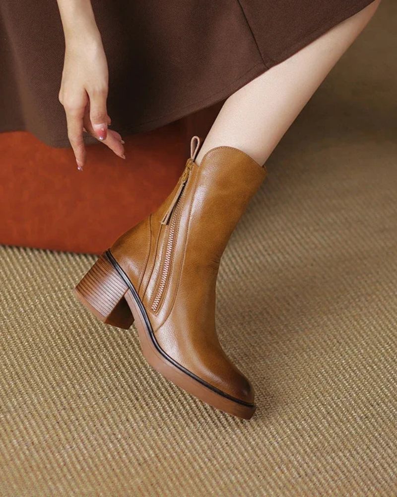 Gwendolyn – Elegant Ankle Boots