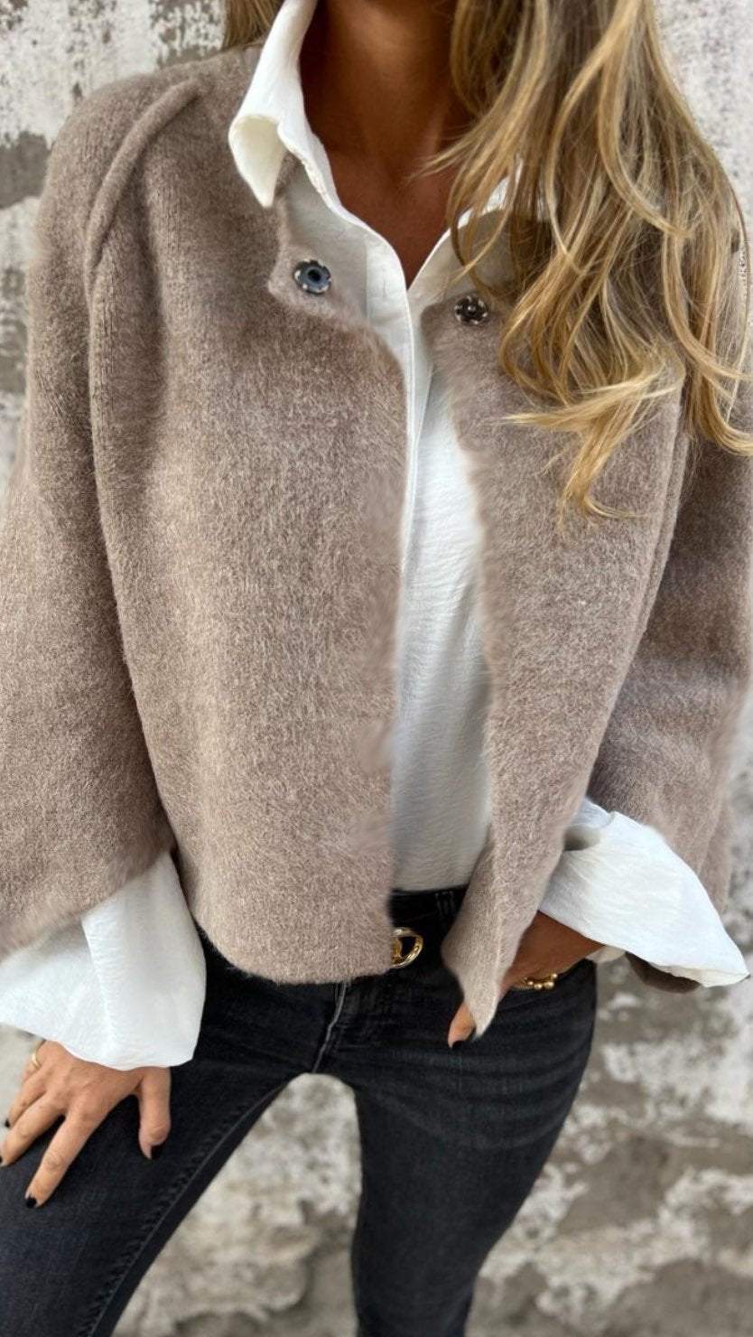 Bea – Women's Coat with Round Neck and Long Sleeves