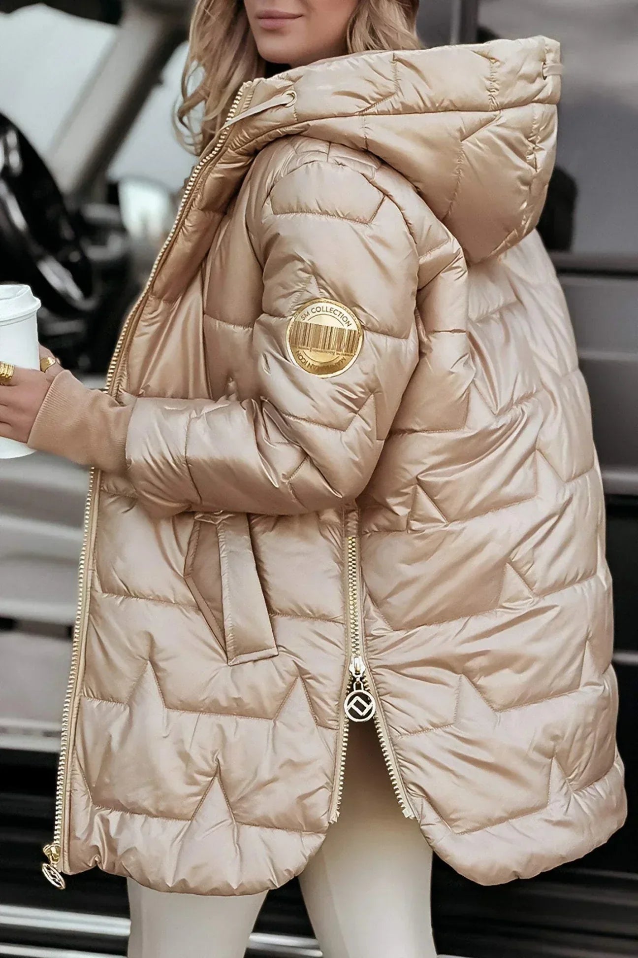 Sue – Elegant winter coat with hood and padding