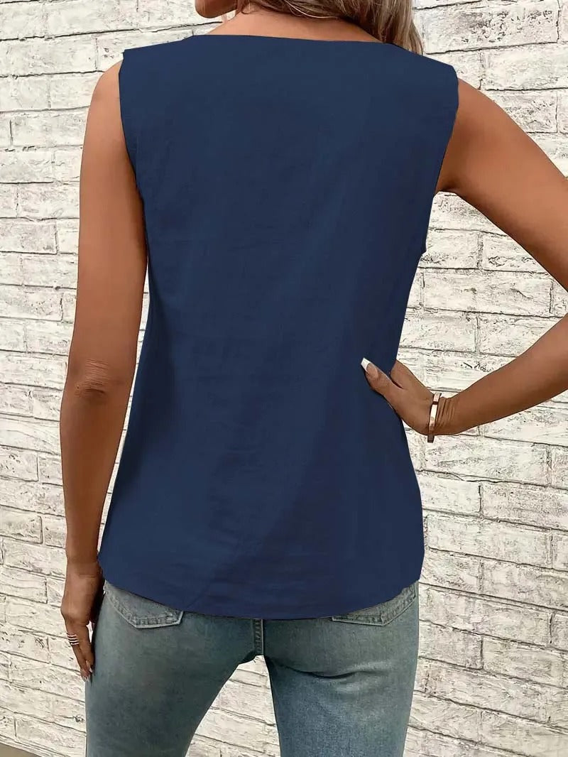 Sheila – Chic Asymmetrical Button-Detail Top