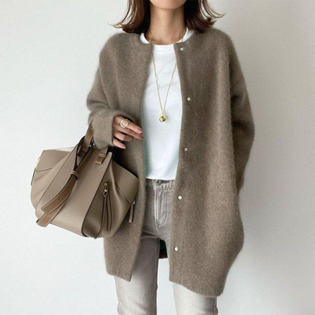 Amandine – Refined Layering Cardigan