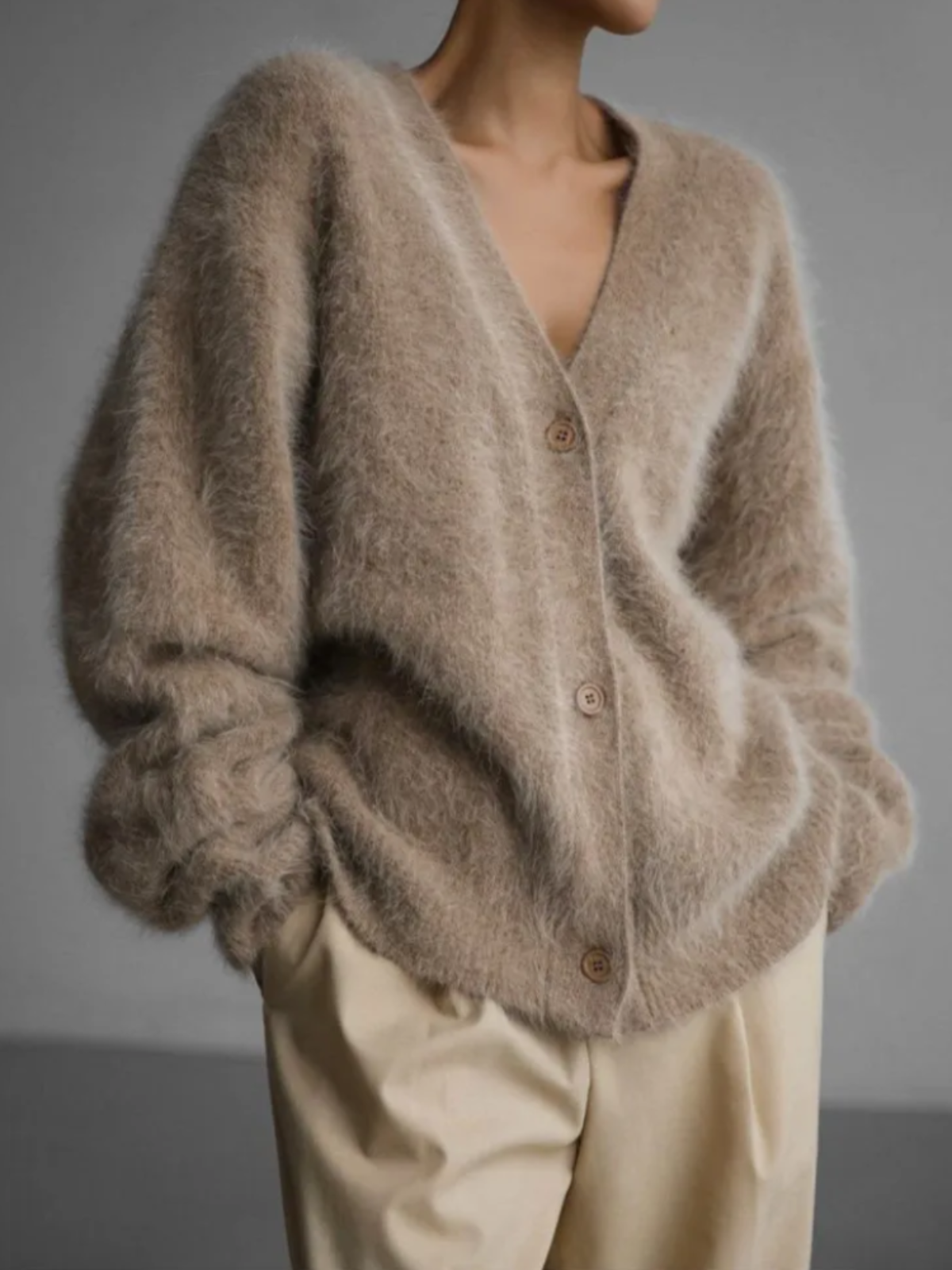 Jaci - Elegant Cardigan