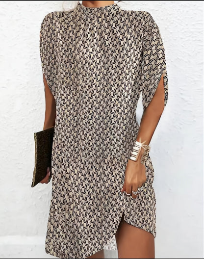 Claudia – Elegant and Playful Dress
