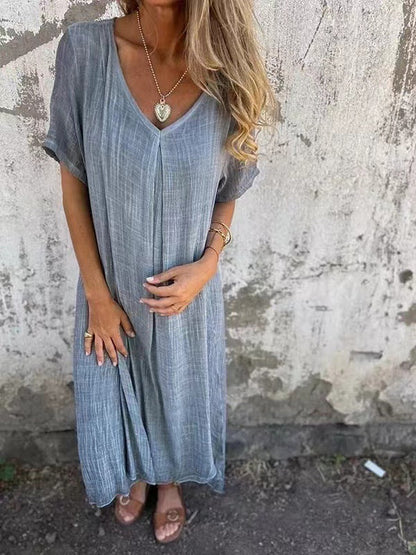 Naia – V-Neck Dress