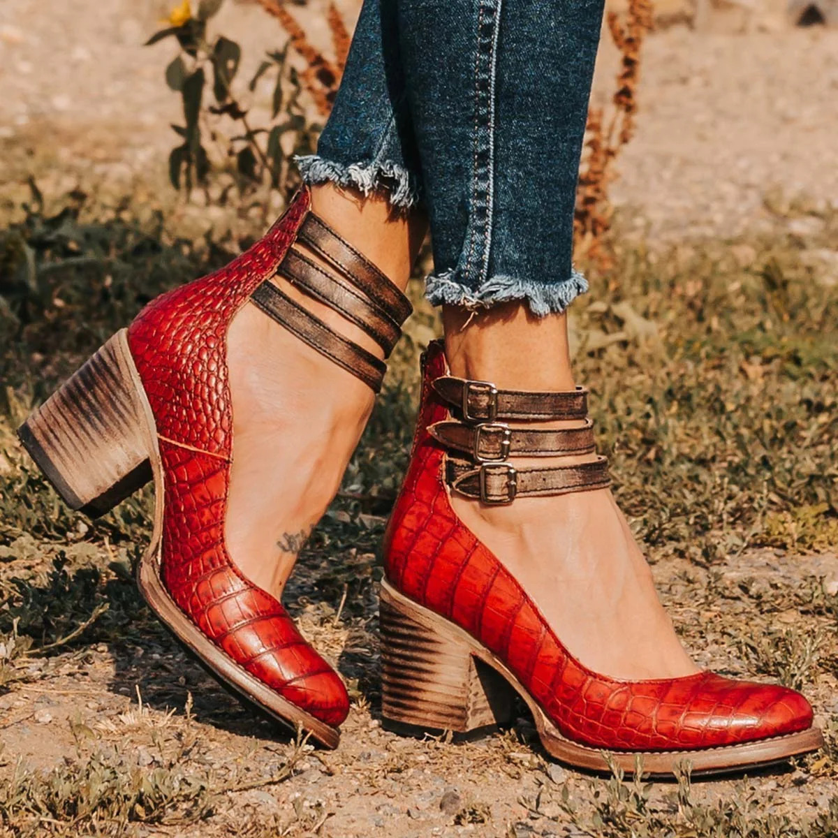 Ginevra™ | Multi-Strap Pumps with Thick Sole